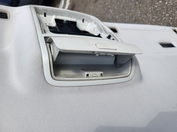 СЕРЫЙ ОТДЕЛИТЕЛЬ ДЛЯ СТЕКЛОВ VW GOLF V 5 5D OE