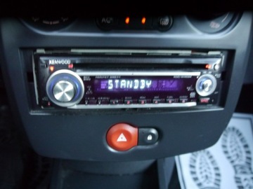 Renault Clio III Hatchback 5d 1.5 dCi 86KM 2006 Renault Clio klima Stan b.dobry bez rdzy i korozji, zdjęcie 16