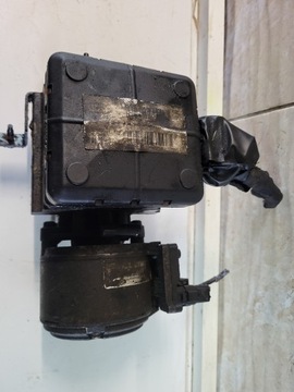 НАСОС ПОДВЕСКИ CITROEN C5 III X7 9654068680