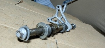 SUZUKI GSF 400 BANDIT ось ось болт колеса задняя втулка задняя задняя