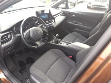 Toyota C-HR I Crossover 1.2L Turbo 116KM 2017 Toyota C-HR 1.2 T GPF Premium Toyota C-HR 1.2 Pre, zdjęcie 26