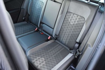 Volkswagen Tiguan II SUV Facelifting 1.5 TSI 150KM 2022 Volkswagen Tiguan SalonPL 150KM TSI DSG R-Line Premium HakKessyNavi ACC Ma, zdjęcie 29