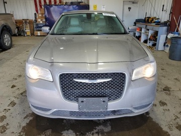 Chrysler 300C II 2017 Chrysler 300 Limited 2017 3.6l 3.6 Benzyna 292KM, zdjęcie 5