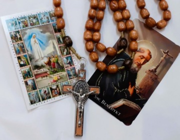 МЕГА большие четки Св. Бенедикт, деревянный крест на веревке, медальон IHS 7 см.