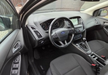 Ford Focus III Kombi Facelifting 1.0 EcoBoost 125KM 2018 Ford Focus Benzyna 125KM, zdjęcie 21