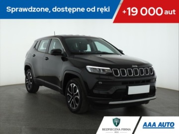 Jeep Compass II 2024 Jeep Compass 1.5 Turbo e-Hybrid, Salon Polska