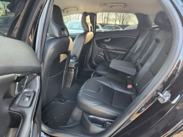 Volvo V40 II Hatchback Facelifting 2.0 D3 150KM 2019 Volvo V40 2.0 Diesel 150KM, zdjęcie 5