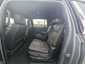 Chevrolet Suburban GMT900 2023 Chevrolet Suburban High Country 3LZ 2023 6.2l 6.2 Benzyna 420KM, zdjęcie 11