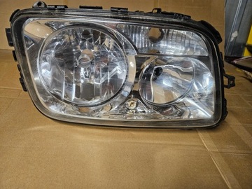 MERCEDES ACTROS MP3 LAMPA PRAWA PRZOD