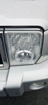 JEEP COMMANDER XK XH SVĚTLO LEVÝ PŘEDNÍ 05-08 ROK