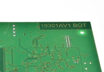 Разъемы серверного модуля LANTRONIX XP1001000-04R