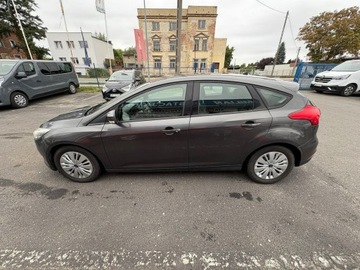 Ford Focus III Hatchback 5d facelifting 1.0 EcoBoost 125KM 2015 Ford Focus 1.0 EcoBoost Klima Salon PL 2015, zdjęcie 5