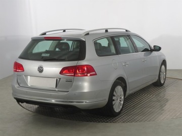 Volkswagen Passat B7 Variant 2.0 TDI CR DPF BlueMotion 140KM 2012 VW Passat 2.0 TDI, DSG, Skóra, Klima, Klimatronic, zdjęcie 4