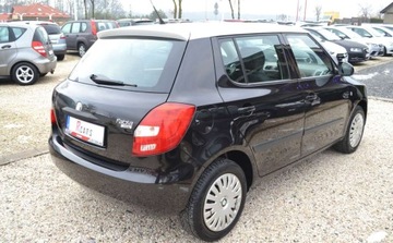 Skoda Fabia II Hatchback 1.4 i 16V 85KM 2008 Skoda Fabia bezwypadkowa - Climatronic - auto zarejstrowane 1.4 Benzyna, zdjęcie 14