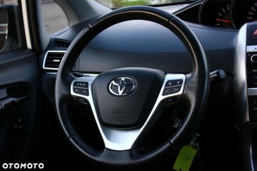 Toyota Verso Minivan Facelifting 1.6 D-4D 112KM 2015 Toyota Verso Toyota Verso 1.6 D-4D 7-Sitzer StartStop Skyview Edition 1.6, zdjęcie 37