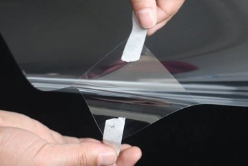 Самоклеящаяся прозрачная защитная пленка 152х50.