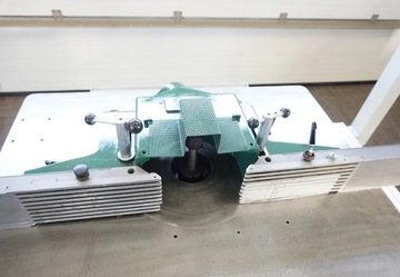 НИЖНЕШПИНДЕЛЬНЫЙ ФРЕЗЕРНЫЙ СТАНОК GEA 7,5 кВт WRZE. НАКЛОН