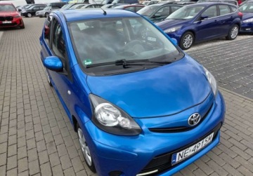 Toyota Aygo I Hatchback 5d Facelifting 1.0 VVT-i 68KM 2012 Toyota Aygo 1.0benz 68KM Automat LEDY Klima Parktronic El.Szyby Faktura Gw, zdjęcie 30