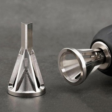 Metal external deburring tool