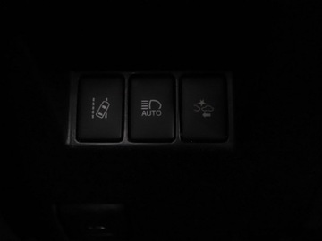 Toyota Yaris III Hatchback 5d Facelifting 2017 1.5 Hybrid 100KM 2018 Toyota Yaris hybryda automat kamera klima-auto., zdjęcie 32