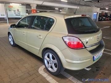 Opel Astra H Hatchback 5d 2.0 turbo ECOTEC 200KM 2004 Opel Astra 2.0Turbo Cosmo Bezwypadkowa 2.0 Benzyna 200KM, zdjęcie 16