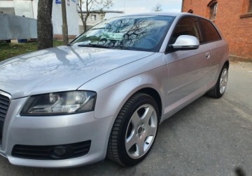 Audi A3 8P Hatchback 3d 2.0 TDI CR 140KM 2009 Audi A3 3-drzwiowe BOSE Tempomat GetHelp 2.0 Diesel 140KM, zdjęcie 8