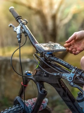 Дождевик Quad Lock MAG — iPhone 14 Pro