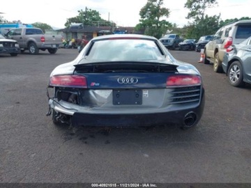 Audi R8 I Coupe Facelifting 5.2 FSI 550KM 2014 Audi R8 Coupe Plus 2014 5.2l 5.2 Benzyna 550KM, zdjęcie 3