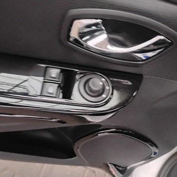 Renault Clio IV Hatchback 5d ENERGY TCe 99g 90KM 2013 Renault Clio IV 0.9 BENZYNA, moc 90 kM, EURO5, zdjęcie 23