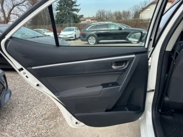 Toyota Corolla XI Sedan Facelifting 1,6 Valvematic 132KM 2017 Toyota Corolla Lift/1.6132KM/Biała perła/Kamera, zdjęcie 21