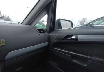 Opel Zafira B 1.9 CDTI ECOTEC 120KM 2007 Opel Zafira Opel Zafira 1.9 Diesel 120KM, zdjęcie 11