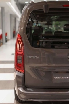 Toyota 2020 Toyota Proace City Verso City Verso 1.5 D-4D Family Aut. 1.5 Diesel 130KM, zdjęcie 21