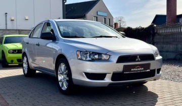 Mitsubishi Lancer IX Sedan 1.5 MIVEC 109KM 2010 Mitsubishi Lancer UDOKUMENTOWANY PRZEBIEG 1 wlasciciel BEZWYPADKOWY klimat, zdjęcie 8