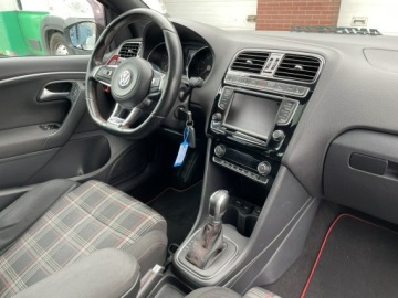Volkswagen Polo V GTi 3d 1.8 TSI 192KM 2015 Volkswagen Polo GTI 1.8-190KM Automat Model 2016, zdjęcie 4