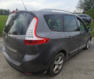 Renault Grand Scenic II Grand Scenic 2013 1.6 Energy dCi 130KM 2016 RENAULT GRAND SCENIC 1.6 DCI 130KM Bi Xenon S&amp;S BOSE 2016r. 104 tyś. km, zdjęcie 4