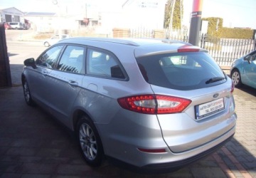 Ford Mondeo V Kombi 2.0 TDCi 150KM 2017 Ford Mondeo Ford Mondeo Salon PL 2.0 Diesel 150KM, zdjęcie 8