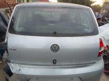 VW FOX 5Z 03 - 11 VÍKO KUFRU STŘÍBRNÁ LA7W JEHLA