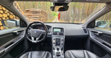 Volvo XC60 I SUV Facelifting 2.0 D3 DRIVE-E 150KM 2016 Volvo XC 60 2016R Stan bardzo dobry , wymieniony rozrzad , pelna dokumenta, zdjęcie 3