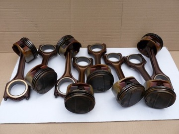 AUDI A8 D2 3.7 AKC AQG TŁOK + KORBOWÓD 84L30