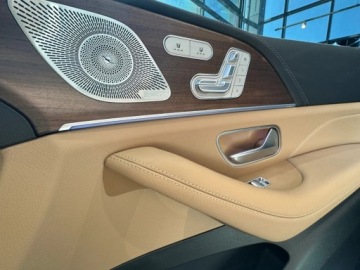 Mercedes GLE V167 SUV Facelifting 3.0 450d 367KM 2025 MERCEDES-BENZ GLE 450 d 4-Matic AMG Line 3.0 (367KM) 2025, zdjęcie 9