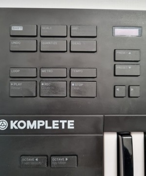 Клавиатура управления Native Instruments Komplete Control A25