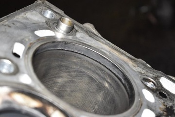 BLOK SPODEK MOTORU 781059607 BMW F07 GT 2.0 D 14R