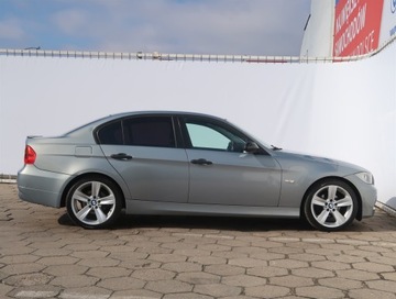 BMW Seria 3 E90-91-92-93 Limuzyna E90 320i 150KM 2005 BMW 3 320 i, Klima, Klimatronic, Parktronic,ALU, zdjęcie 5
