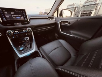 Toyota RAV4 V SUV 2.5 Hybrid Dynamic Force 222KM 2019 Toyota RAV-4 Executive 4X4, zdjęcie 4