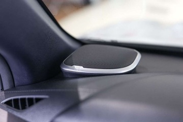 Toyota Hilux VIII Podwójna kabina Facelifting 2.8 D-4D 204KM 2023 Toyota Hilux 2.8 D-4D Double Cab Invincible 4x4 aut 2.8 Diesel 204KM, zdjęcie 34