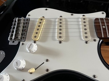FENDER SQUIER STRATOCASTER E746708 КОРЕЯ 87'!!!