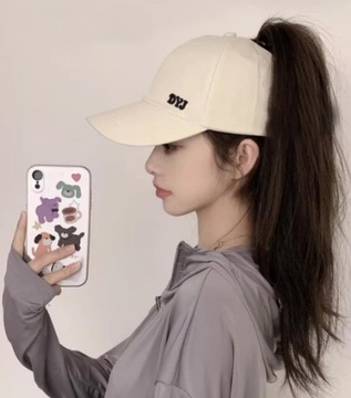 Женская бейсболка