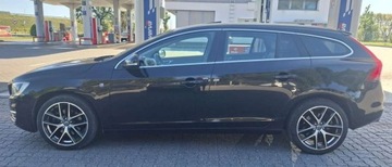 Volvo V60 I Kombi Facelifting 2.0 D4 DRIVE-E 181KM 2014 Volvo V60 Volvo V60 D4 Geartronic Ocean Race 2.0 Diesel 181KM, zdjęcie 31