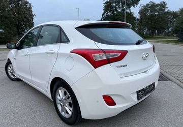 Hyundai i30 II Hatchback 3d 1.6 GDI 135KM 2013 Hyundai i30 Hyundai i30 blue 1.6 GDI YES Gold 1.6 Benzyna 135KM, zdjęcie 7