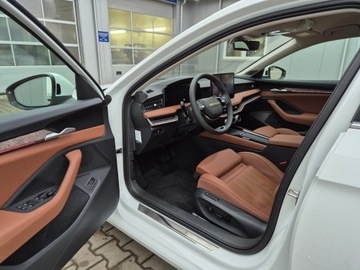 Skoda Superb III Kombi Facelifting 2.0 TDI SCR 150KM 2025 Skoda Superb L&amp;K 150 KM DSG Auto z placu, zdjęcie 9